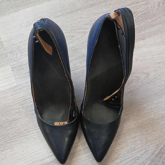 Coach Elegant Black Women's Heels - Picture 1 of 3